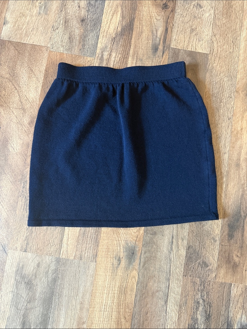 ST. JOHN BASICS Navy Blue Skirt Size 2
